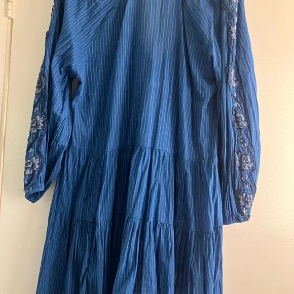 Free People Blue High Low  Mini Dress/ Tunic with Embroidery size Medium - Picture 5 of 8